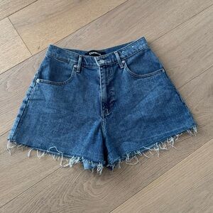 Express Medium Wash Mom Shorts Shortie Super High Rise Size 2
